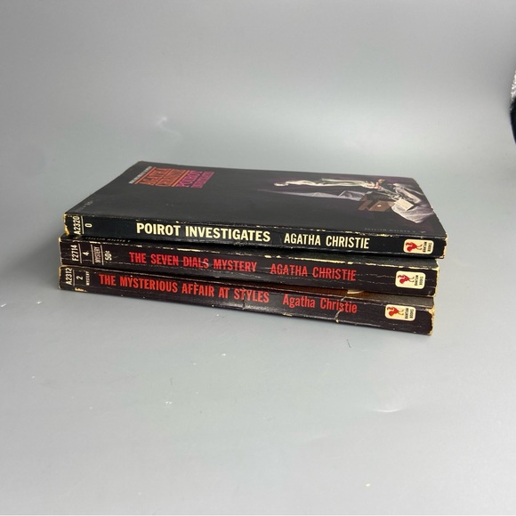 Vintage Agatha Christie Books Bantam 1960’s set of 3 - Picture 14 of 16